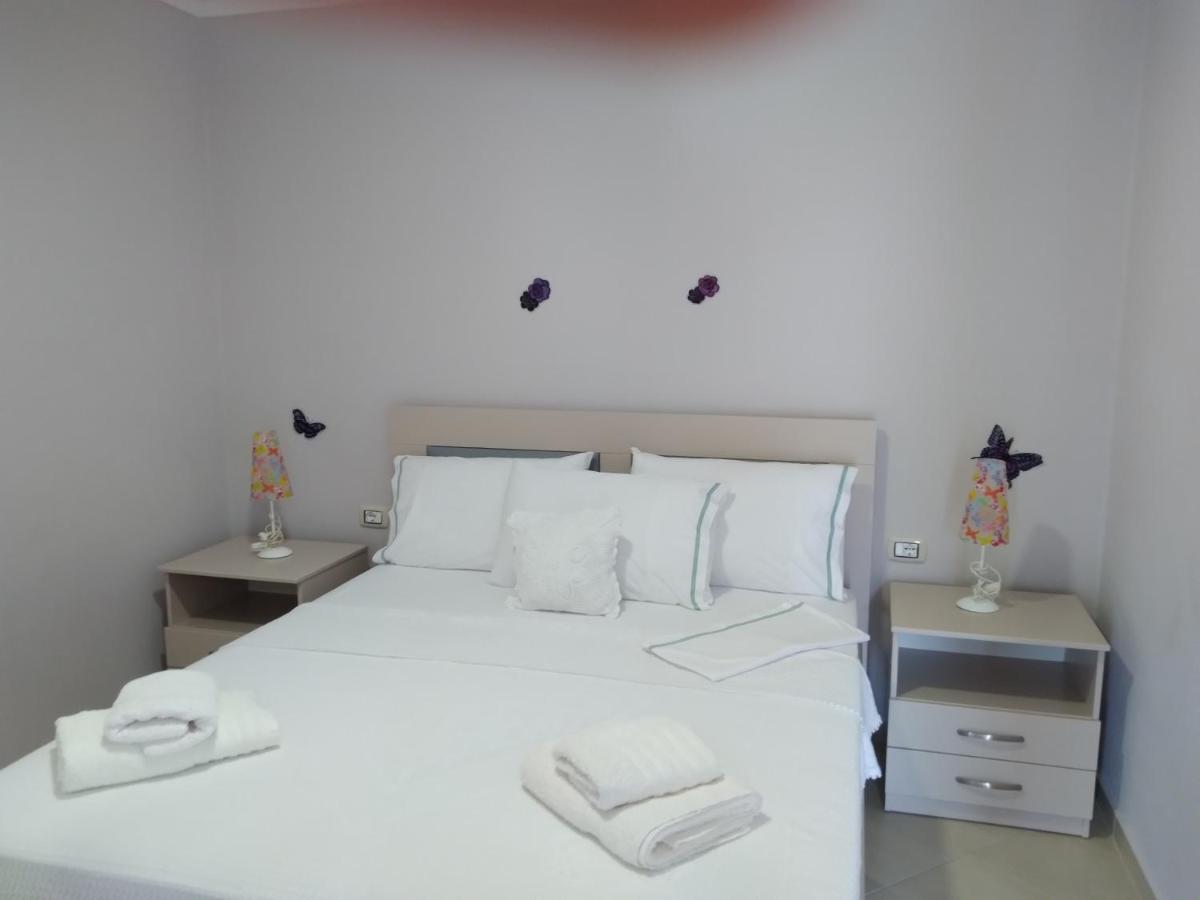 Eleana'S Apartament Sarande Exterior photo